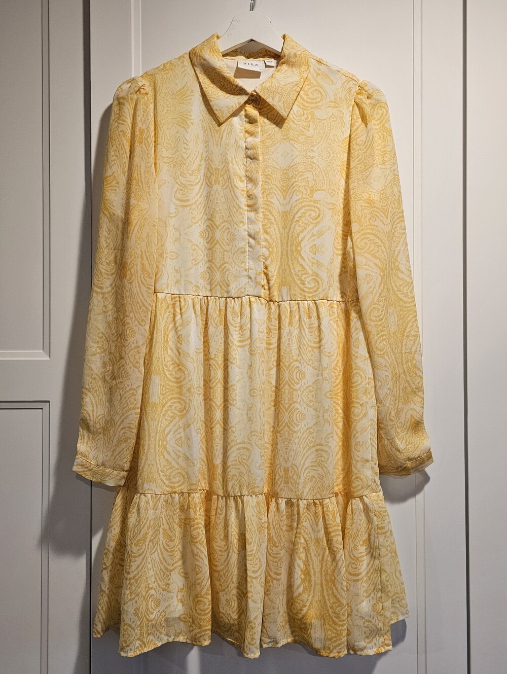 VILA Yellow Paisley Tiered Long-Sleeve Dress